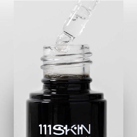 Vitamin C Brightening Booster by 111Skin - Picture 9 of 10